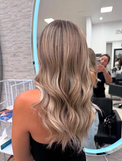 Balayage biondo realizzato in salone